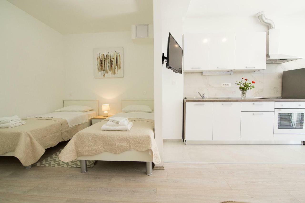 Apartment Neyra 2 Split Bagian luar foto