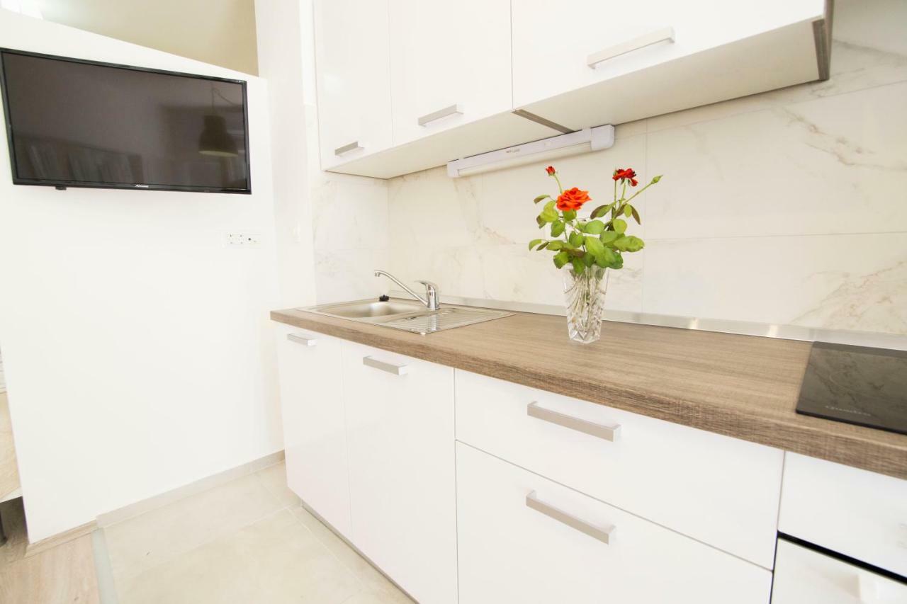 Apartment Neyra 2 Split Bagian luar foto