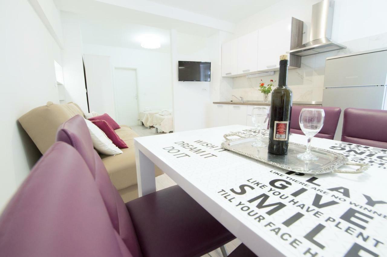 Apartment Neyra 2 Split Bagian luar foto