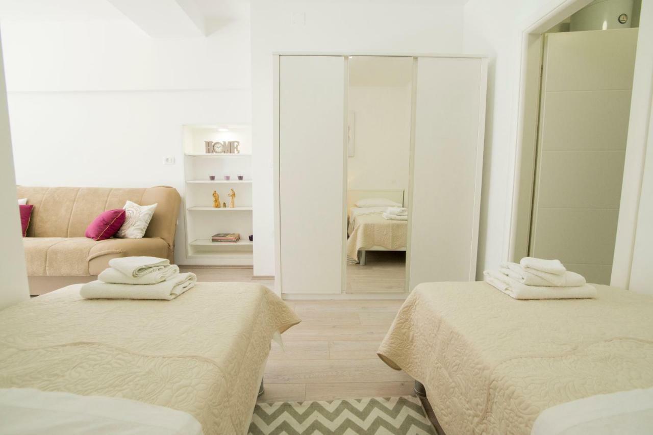 Apartment Neyra 2 Split Bagian luar foto
