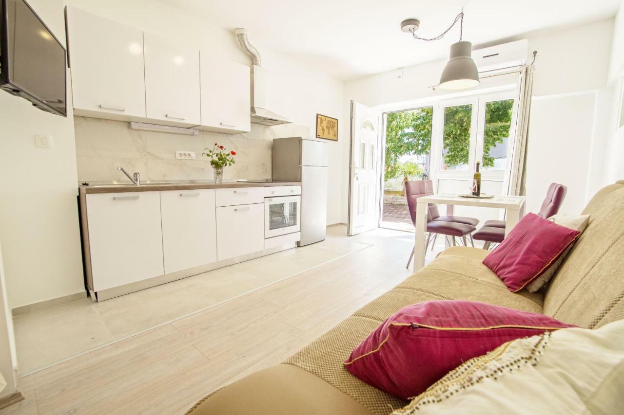 Apartment Neyra 2 Split Bagian luar foto
